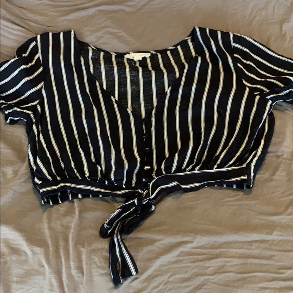 LA Hearts button crop top